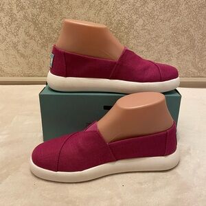 Toms Women's Dark Fuchsia Heritage Canvas Alpargata Mallow Slip-Ons